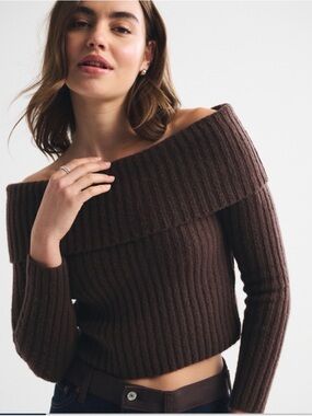 Abercrombie Off-Shoulder Ribbed Sweater Top - Dark Brown, S